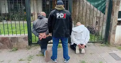 Abrían camionetas con un inhibidor en Fisherton y la región: los atraparon por un detalle del auto