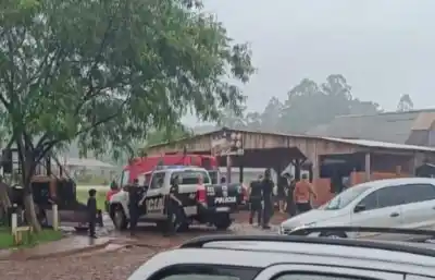 Discutieron en un bar de San Pedro y uno terminó con tres balazos: detuvieron al sospechoso