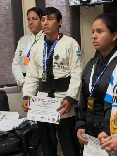 Santa Lucía volvió del Mundial de Artes Marciales con un botín que nadie esperaba