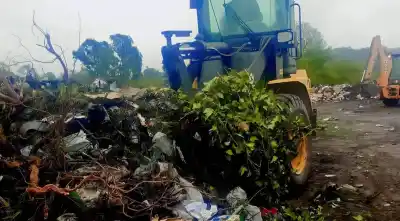 Limpian el río Conchas y la zona oeste, pero la basura ya está volviendo