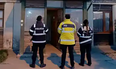 Allanaron una casa en Río Grande por amenazas con un arma: la policía se topó con algo inesperado en el patio
