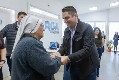 El centro de adicciones que lleva su nombre la recibió y ella no pudo contener la emoción