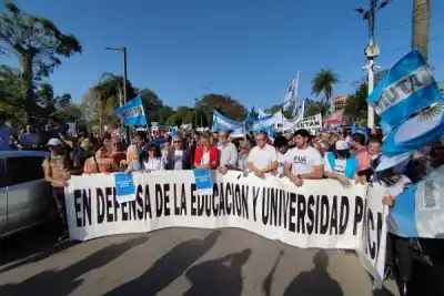 Vuelve la marcha universitaria en Corrientes y Resistencia: a qué hora y desde dónde salen