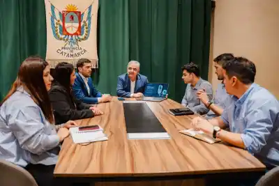 El topacio catamarqueño quiere cortar y pulir en casa: la reunión que abrió esa puerta