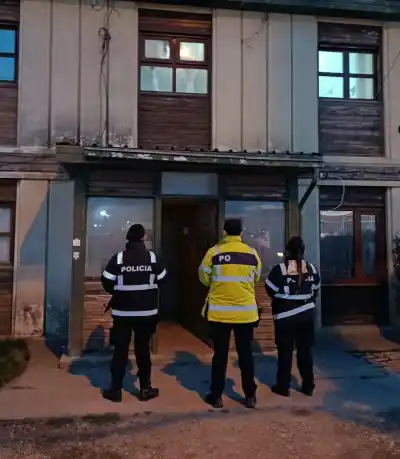 Amenazó con un arma desde un auto y la Policía terminó encontrando algo inesperado en su casa