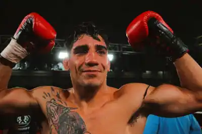 Dos mendocinos suben al ring en París: el Turco aceptó el desafío a último momento