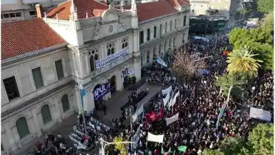 Santa Fe se moviliza por duplicado este jueves: dos marchas y un pedido que lleva meses sin respuesta