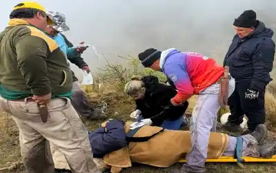 Subió al cerro a buscar su ganado, pero algo salió mal: el rescate duró toda la noche