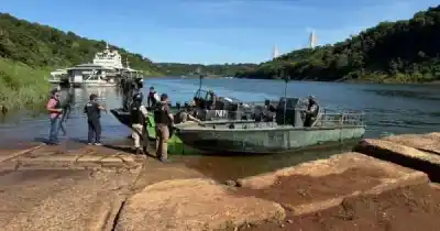 Interceptaron un lanchón en la frontera y lo que pasó después dejó en shock a los efectivos