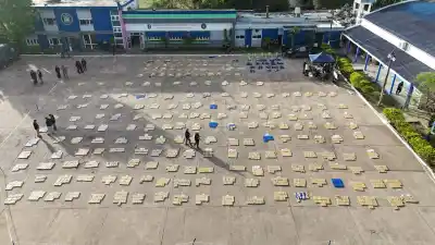 El camión que la Policía del Chaco frenó en la ruta 11 escondía algo que dejó mudos a todos