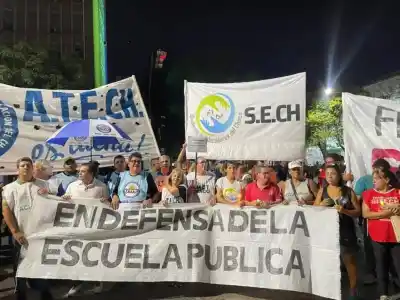 Docentes chaqueños marchan este jueves: el reclamo que lleva 40% de pérdida salarial