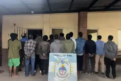 Arrancó la madrugada con un operativo que terminó con 15 personas demoradas en Corrientes