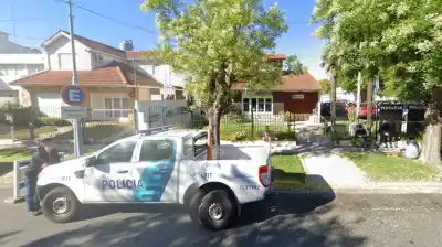 Esperaron escondidos en el patio y lo redujeron durante 35 minutos: lo que se llevaron de la casa del represor