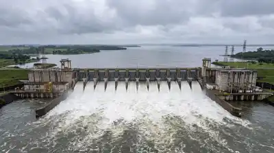 El río Paraná no da tregua: Yacyretá ya marcó el día más crítico de la crecida