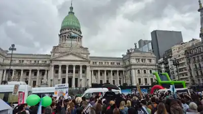 El Congreso blindado, con la sesión y la calle jugando en simultáneo