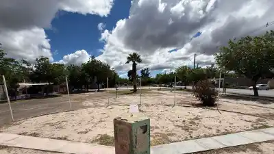 La plaza frente al hospital de Caucete que los vecinos ya no se animan a pisar