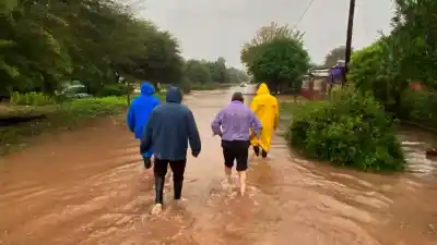 Un temporal desatado dejó a pueblos bajo el agua: lo que encontraron al llegar a las casas es desgarrador