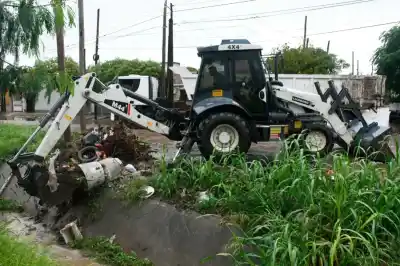 La lluvia intensa desató una operación secreta en la ciudad: ¿qué encontraron en las alcantarillas?