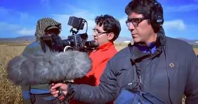 Un cineasta boliviano llega a Rosario con dos talleres que no son solo para artistas