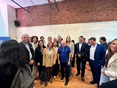 Intendentes de todo el país se reunieron con el Gobierno nacional: lo que pidieron dejó en claro la situación crítica