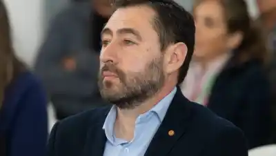 Allen definió la fecha para votar la revocatoria de Román: los vecinos tendrán la última palabra