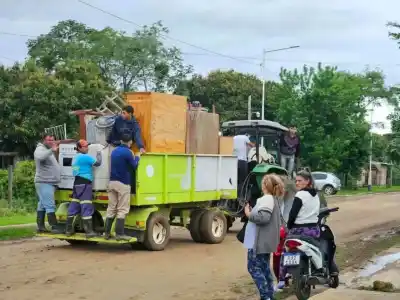 Itatí: el río ya entró en las casas y la Virgen Blanca tuvo que salir de su mirador