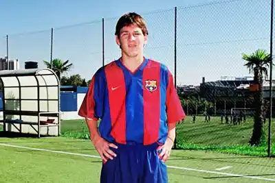 El informe que casi deja a Messi sin Barcelona: "Es un Maradona", pero uno de los evaluadores pidió no ficharlo
