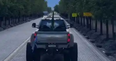 Un influencer brasileño y su flota de "monster trucks" desataron un inesperado pedido policial en Mendoza
