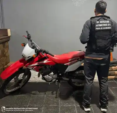 Una moto con pedido de La Rioja apareció en Altos de Choya: qué encontró la Policía al revisarla