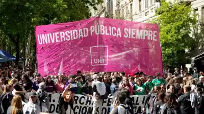 Rosario se moviliza otra vez por la universidad pública: el punto de encuentro y el recorrido de la marcha