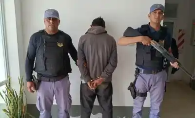 Destrozó la gruta del Gauchito Gil a las 5 de la mañana: las cámaras lo delataron
