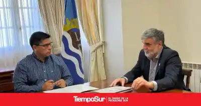 Vidal firmó con Gardonio: 30 cuadras de pavimento y una obra clave para los Juegos Binacionales 2027
