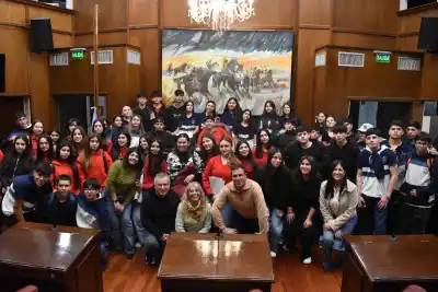 58 estudiantes de Unión ocuparon las bancas de Diputados y uno de sus proyectos generó un debate inesperado