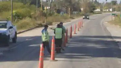 Lo pararon en la ruta 61 y al revisar el chasis del Gol apareció algo que no esperaban