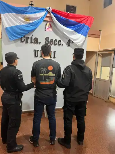 Los vecinos grabaron todo: terminó detenido por lo que le hacía a su cachorro