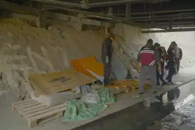 Tres operativos en el canal de Esteco: lo que apareció entre los colchones dejó a todos pensando