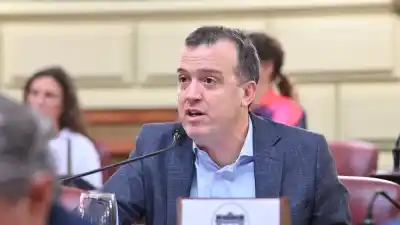 El plan de un diputado santafesino para que comprar libros no duela tanto en el bolsillo