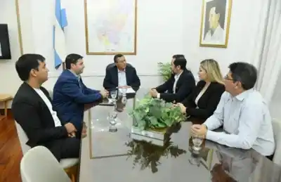 Una empresa hizo un aporte millonario y ofreció algo inesperado tras una emergencia que dejó a familias sin hogar