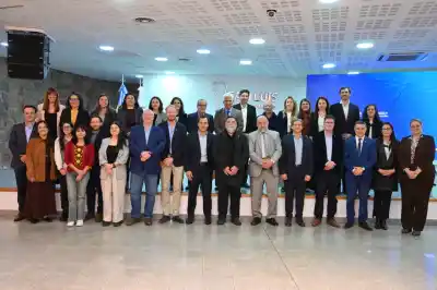 Poggi mostró sus políticas educativas a los disertantes del Congreso: los números que sorprendieron a todos