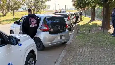 Rosario aprieta a los que tapan la patente: ya no alcanza con destaparla cuando llega el inspector