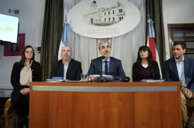 Entre Ríos ya tiene presupuesto 2027: las rutas y las escuelas se llevan la mayor tajada