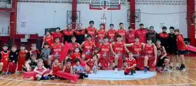 Regatas y Villa San Martín se sacaron chispas en el Remero: quién se quedó con el duelo chaqueño