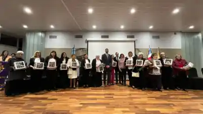 No están en el bronce, pero hicieron Patria: el homenaje a 14 docentes rurales santiagueñas que conmovió a todos
