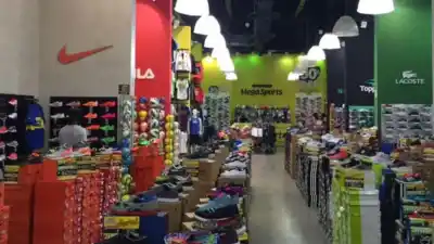 La cadena de zapatillas que era un clásico en Belgrano y el conurbano entró en concurso con una deuda que asusta