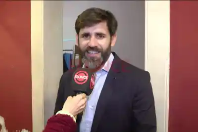 Bilat le cantó a Méndez en un 3 de Febrero repleto: "Hizo tanto por nuestra cultura"