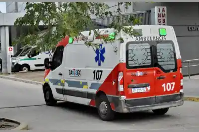 Socorrió al motociclista de 15 años que chocó, pero alguien más se llevó algo de su combi