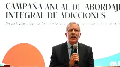 El gobernador lanzó una campaña con un mensaje contundente: ¿Qué le dijo a los jóvenes sobre el consumo problemático?