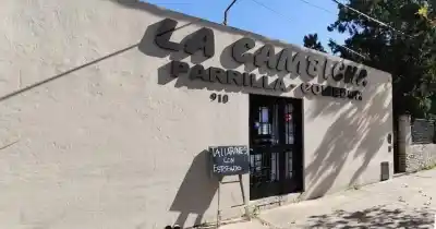 Se fueron sin pagar de una parrilla y lo que hicieron después dejó a todos con la boca abierta