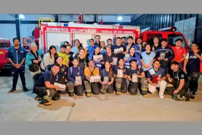 Los bomberos de Las Termas enseñan una maniobra clave: dónde y cuándo es la clase gratuita de RCP