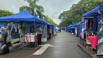 Lluvia, cupo lleno y una feria que promete precios para todos los bolsillos